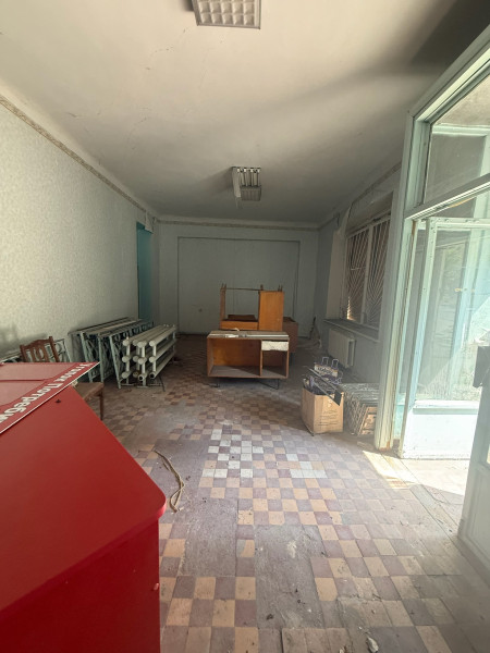 Фото СДАМ В АРЕНДУ КОММЕРЧЕСКОЕ ПОМЕЩЕНИЕ (г. Стаханов, центр города)