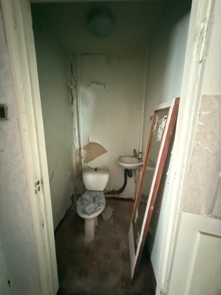 Фото СДАМ В АРЕНДУ КОММЕРЧЕСКОЕ ПОМЕЩЕНИЕ (г. Стаханов, центр города)