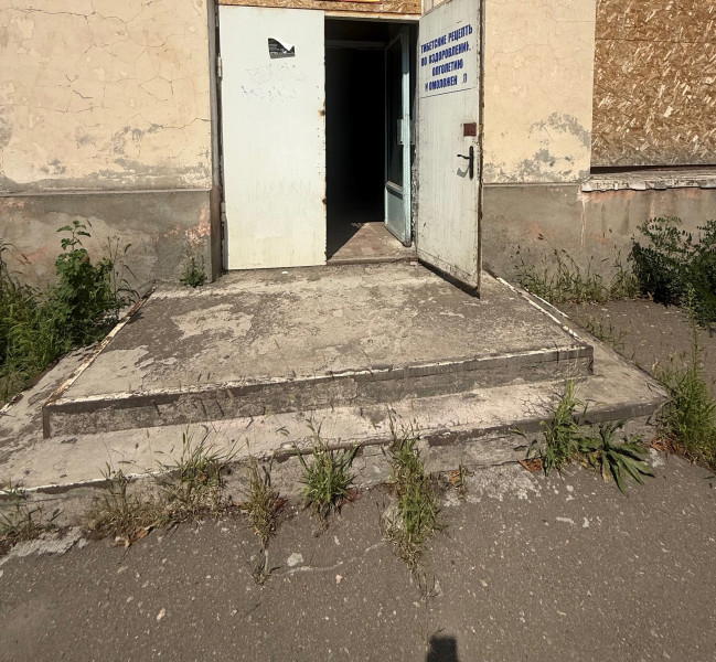 Фото СДАМ В АРЕНДУ КОММЕРЧЕСКОЕ ПОМЕЩЕНИЕ (г. Стаханов, центр города)