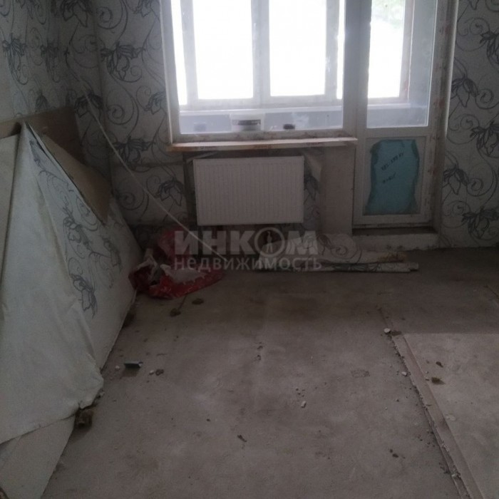 Фото Продам нежилое помещение 45 м2 в городе Луганск квартал Мирный