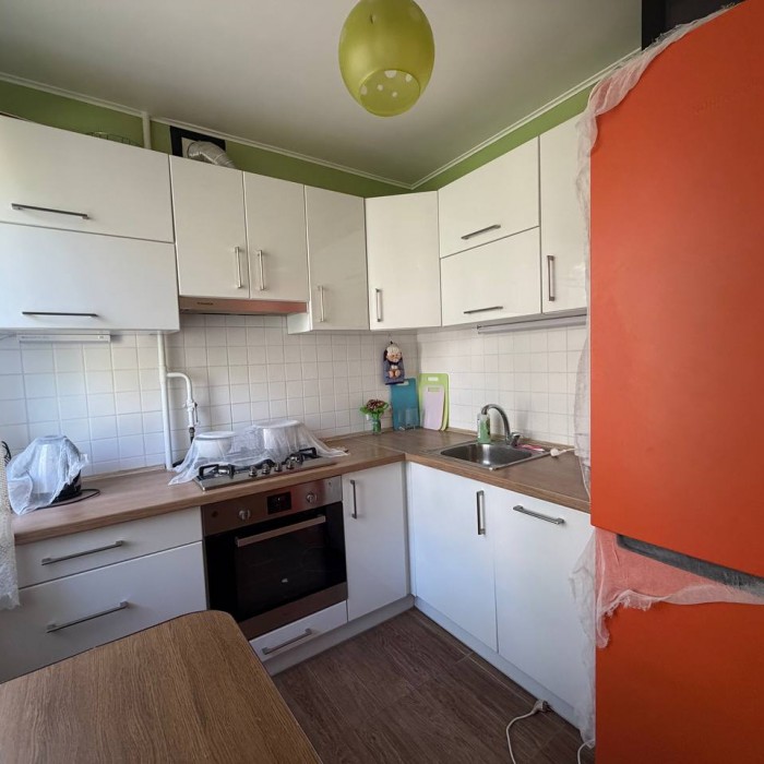 Фото Продам 2-комн. ул. Яблочная, р-н кв. Молодежный, рядом СМ «SPAR».