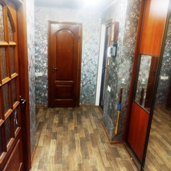 Фото № 6486 Продам 3х комн. квартиру в р-не маг. "Натали"