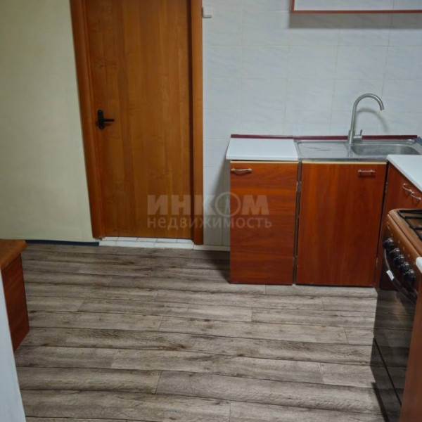 Продам флигель в городе Луганск улица Привозная