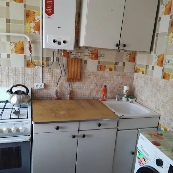 Продам 2-комнатную квартиру на ул. Советская, район Чапаева.