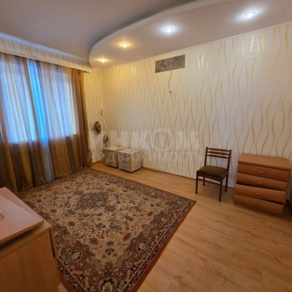 Фото Продам 2-х этажный дом в городе Луганск п. Юбилейный