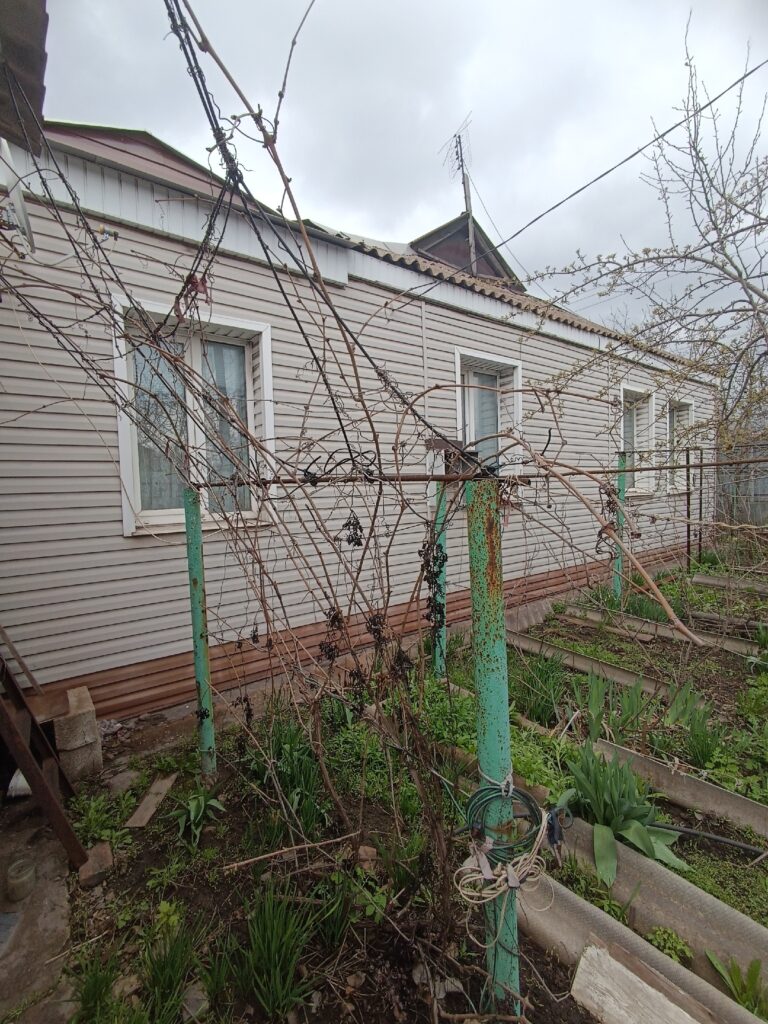 № 1067 Продается 1/2 часть дома по ул. Чехова, р-н ул. Фрунзе.