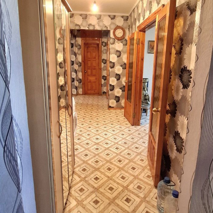 Фото Продам 3-к квартиру Кв. Волкова, г. Луганск.