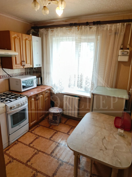 Фото Сдам 3-х комнатную квартиру на длительный срок (г. Ирмино, ул. Богатая, д. 6) – СДАНА!