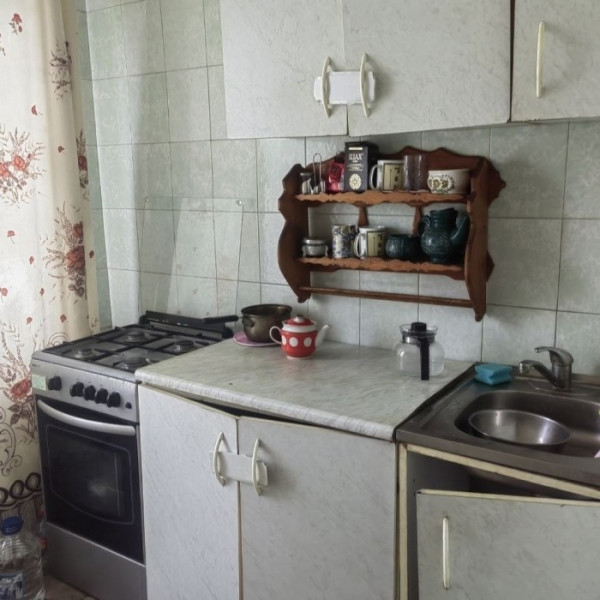 Фото Продам 2-х комн квартиру в г Луганск ул 30-летия Победы