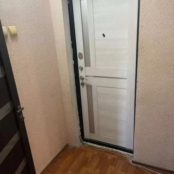 Фото Продам 2к кв. Ватутина 21 ЛГУ им. Даля