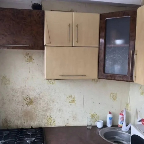 Фото Продам 2к кв. Ватутина 21 ЛГУ им. Даля