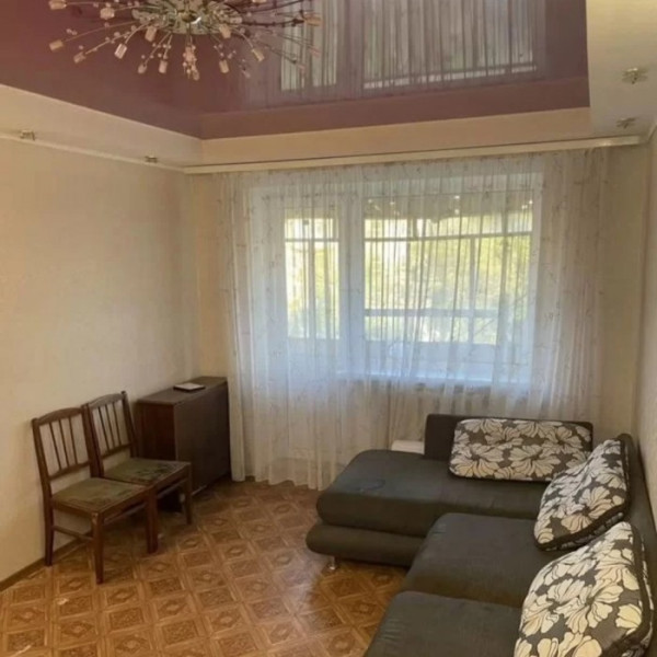 Фото Продам 2к кв. Ватутина 21 ЛГУ им. Даля