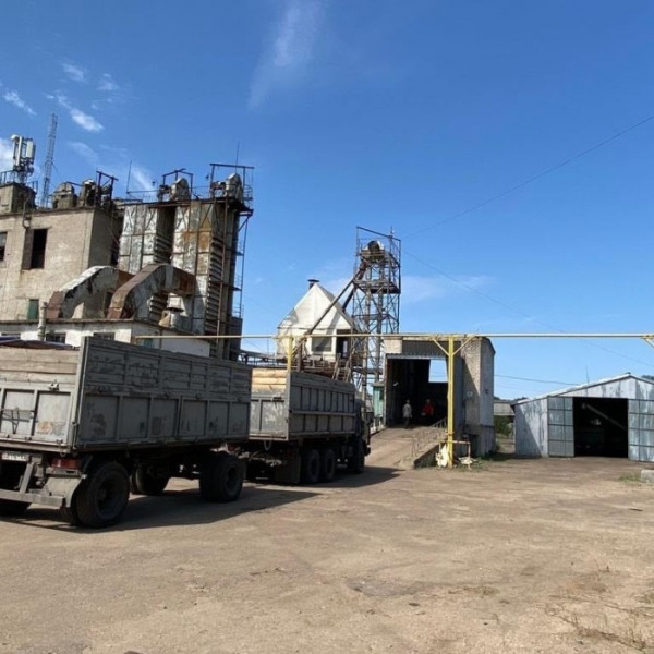 Фото Продам производственный цех ( ток для обработки зерновых) в Луганской области