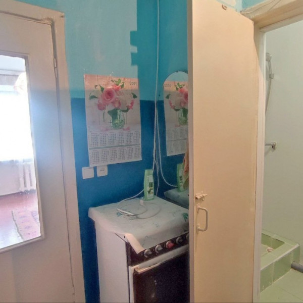 Фото Продается 1-ком. кв. полугостинка на Городке ОР, г. Луганск 26-й квартал