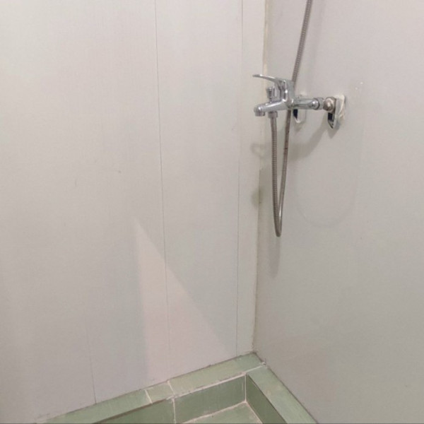 Фото Продается 1-ком. кв. полугостинка на Городке ОР, г. Луганск 26-й квартал