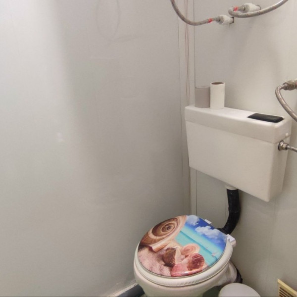 Фото Продается 1-ком. кв. полугостинка на Городке ОР, г. Луганск 26-й квартал