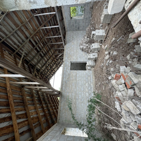 Фото Продам участок с недостроем