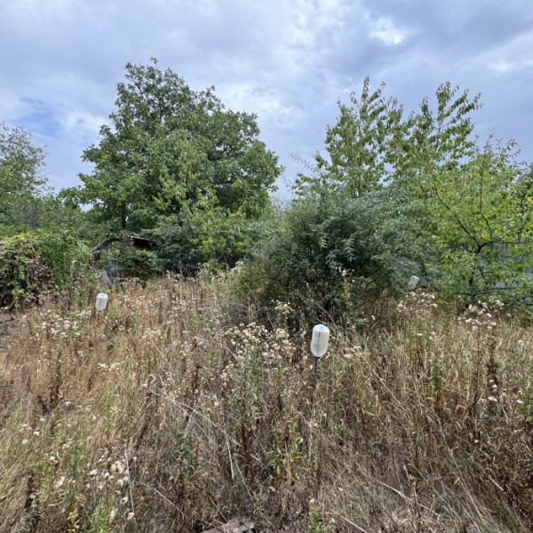 Фото Продам участок с недостроем