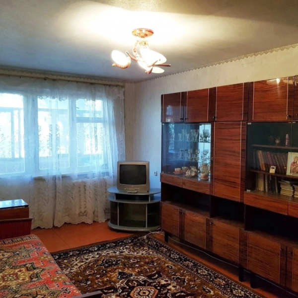 Фото Продам 2х комнатную квартиру г. Луганск, р - н Жовтневый, кв. Левченко