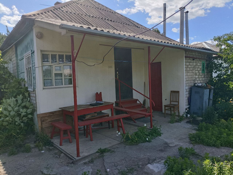 Дом пгт. Станица Луганская