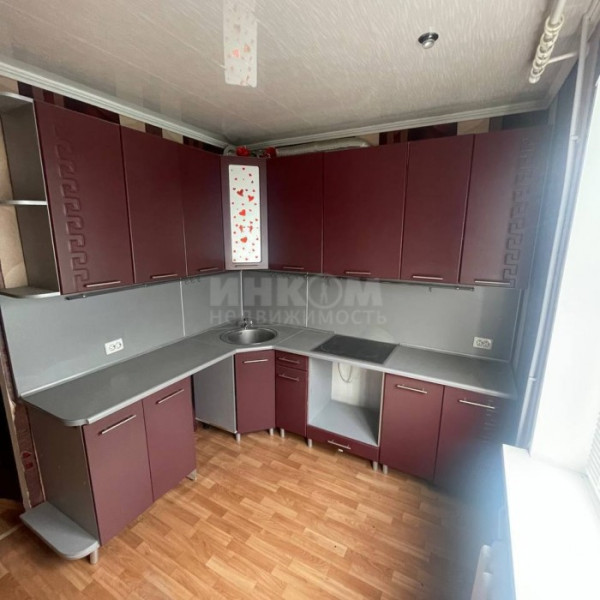 Фото Продам 2к по ул. 2-я Краснознаменная 30