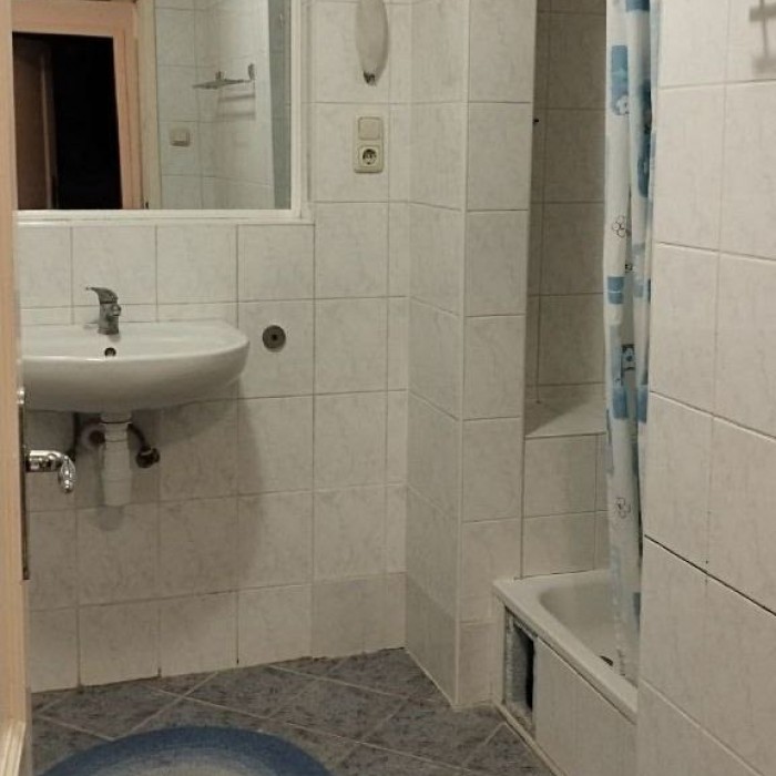 Фото Продам просторную 3-х комнатную квартиру по ул. Ватутина 2/9 эт.