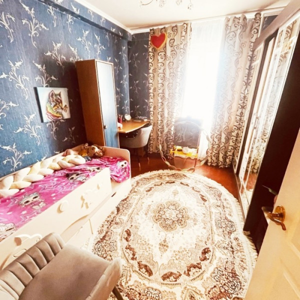 Фото № 6722 Продам 2х комн. квартиру в р-не Пекарни