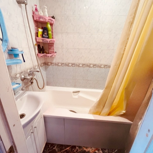 Фото № 6722 Продам 2х комн. квартиру в р-не Пекарни