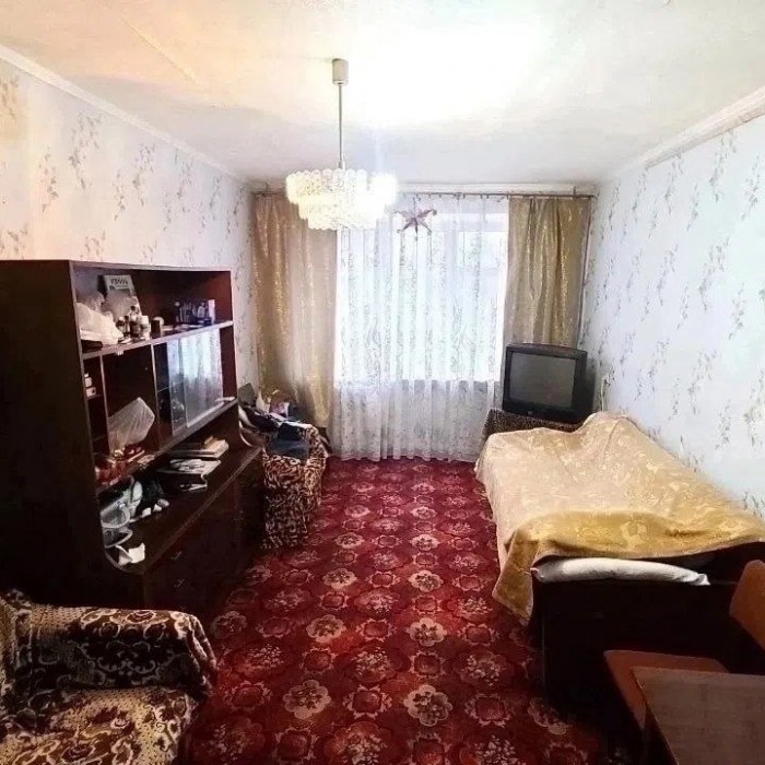 ПРОДАËТСЯ 3-Х КОМНАТНАЯ КВАРТИРА кв. 50 лет Октября, Луганск.
