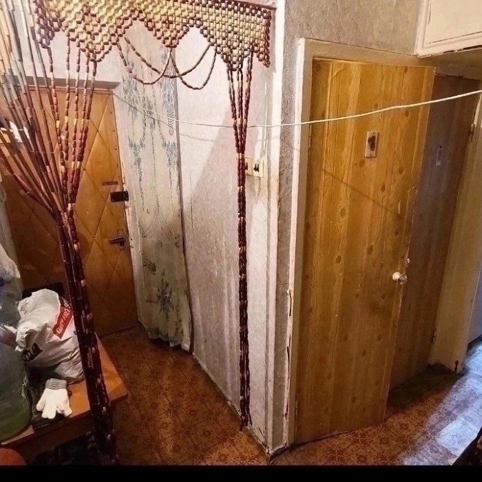 Фото ПРОДАËТСЯ 3-Х КОМНАТНАЯ КВАРТИРА кв. 50 лет Октября, Луганск.