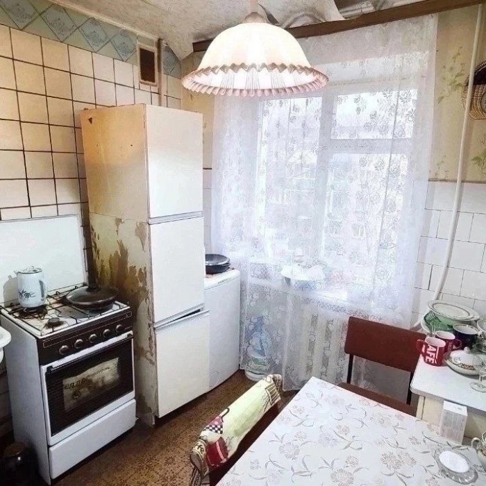 Фото ПРОДАËТСЯ 3-Х КОМНАТНАЯ КВАРТИРА кв. 50 лет Октября, Луганск.