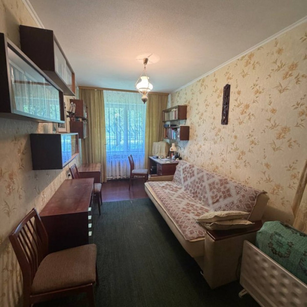 Фото Продам 3 комнатную квартиру на кв. Жукова, 22