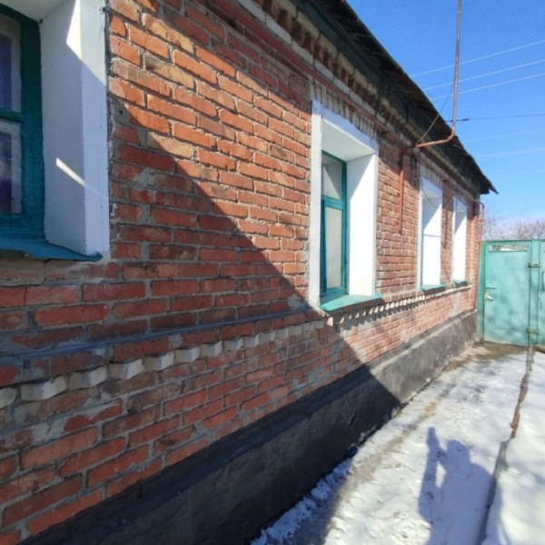Продам дом на улице Тепловозная, район Юрфака