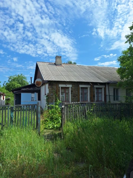 Фото Продаётся 3-комнатный дом в городе Стаханов, ул. Советская (центральная часть города)