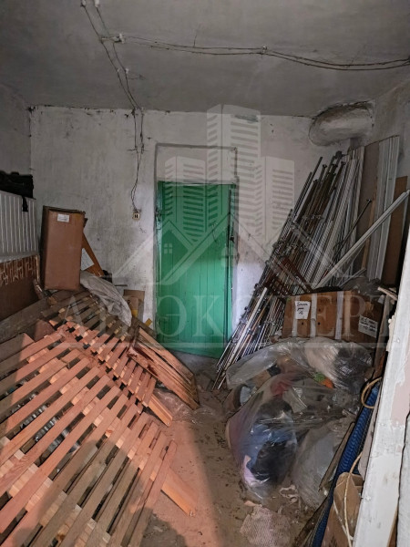 Фото ПРОДАМ КОММЕРЧЕСКОЕ ПОМЕЩЕНИЕ (г. Стаханов, рынок “Центральный”)