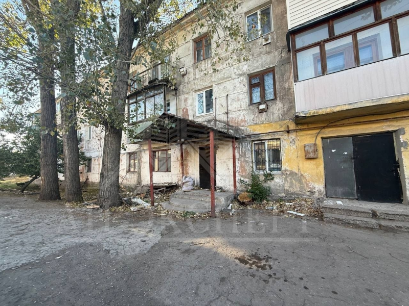 СДАМ В АРЕНДУ КОММЕРЧЕСКОЕ ПОМЕЩЕНИЕ (Кировск, ул. Карташова)