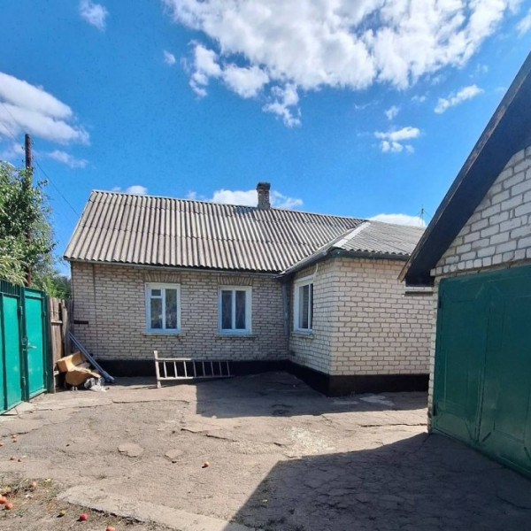 Продам дом поселок Тепличное, первая линия от дороги