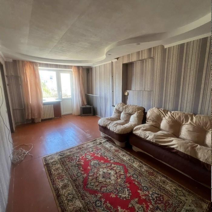 Фото Продам 1 комн. квартиру в р-не гостиницы "Спорт"