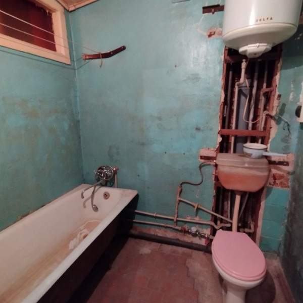 Фото Продам 1- ю квартиру ул. Советская д. 94 ( район Донбасса, самый центр)