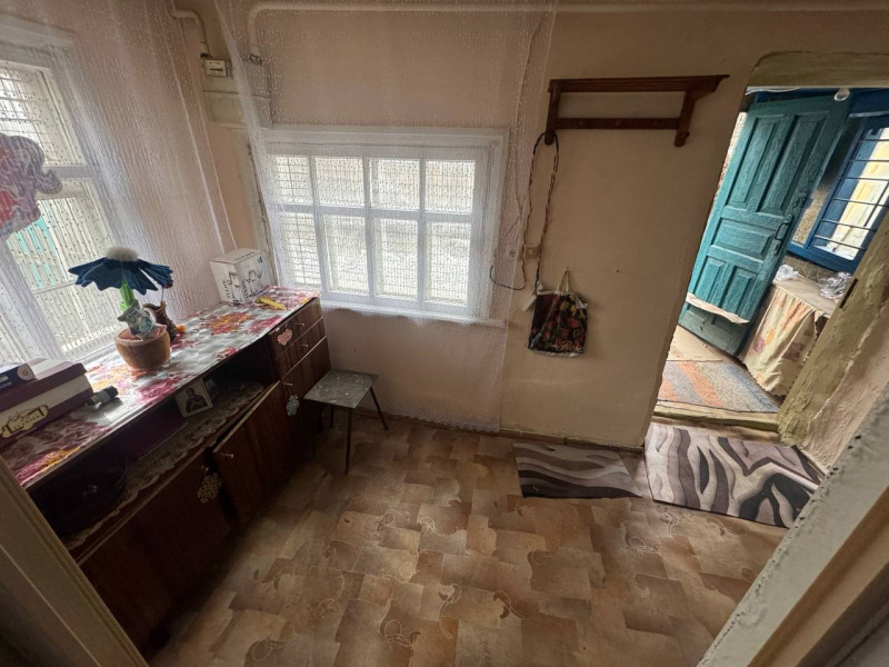 Фото Дом - Краснодон, ул. Советская, д. 26 (самый центр)