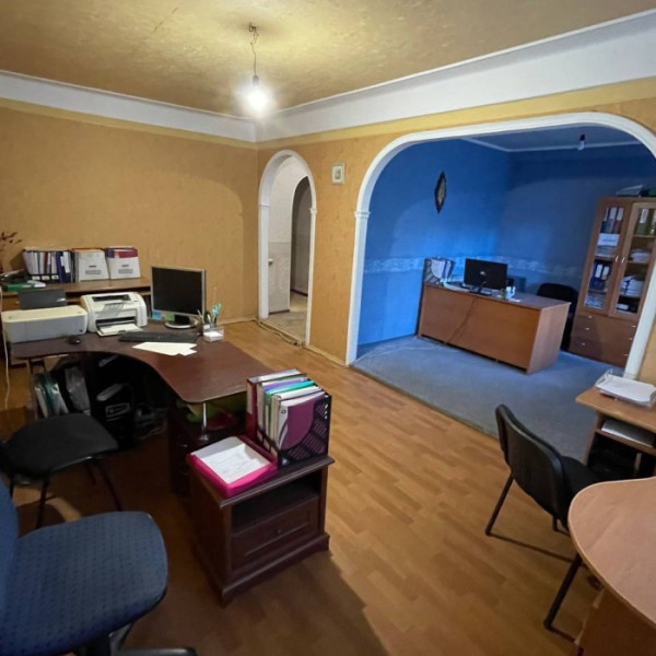 Продам 3-х комнатную квартиру г. Красный Луч, 3-й Микрорайон