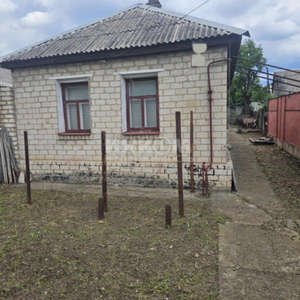 Продам дом рн 11 поликлиники