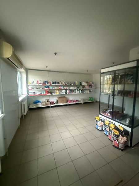 Фото СДАМ В АРЕНДУ КОММЕРЧЕСКОЕ ПОМЕЩЕНИЕ (г. Алчевск, ул. Курченко)