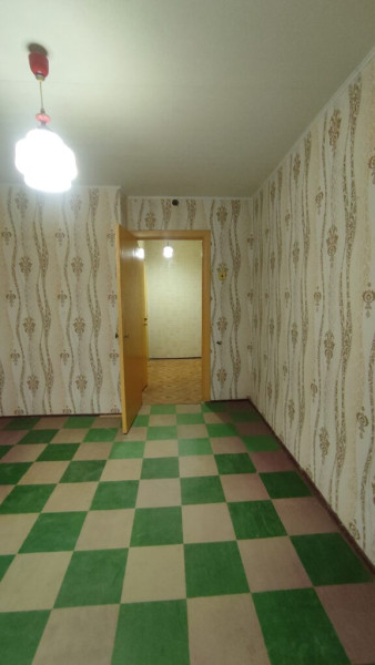 Фото 2-к чешка р-н Лидера г.Алчевск#1564