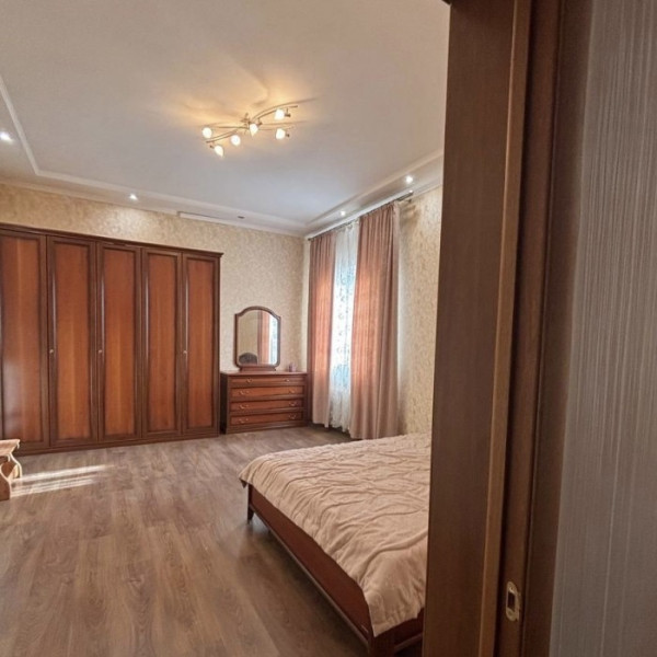 Фото Продам дом на Видном 217м2