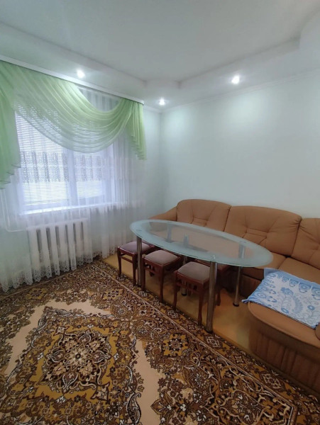 Сдаётся 4-комнатная квартира, 80 м²