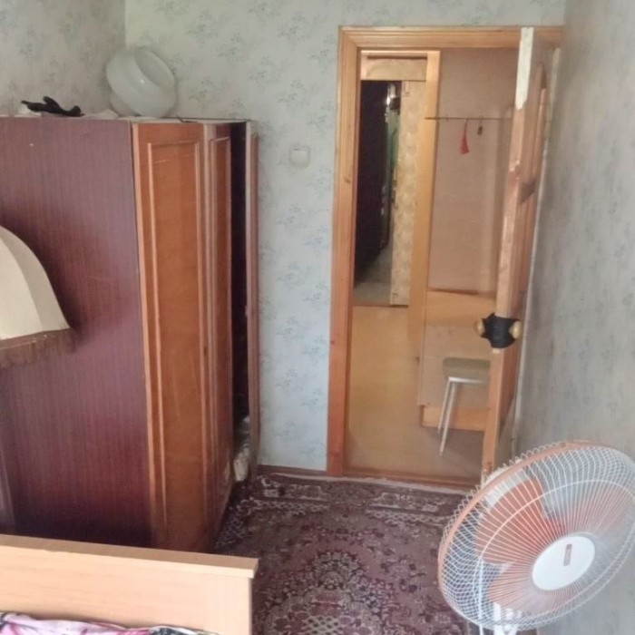 Фото Продается 2 - комнатная квартира на кв Пролетариата Донбасса г. Луганск.