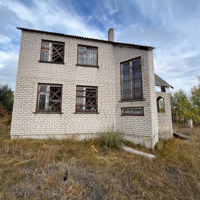 Фото Продам дом 2-х этажный, кирпичный в Нижней Ольховой.