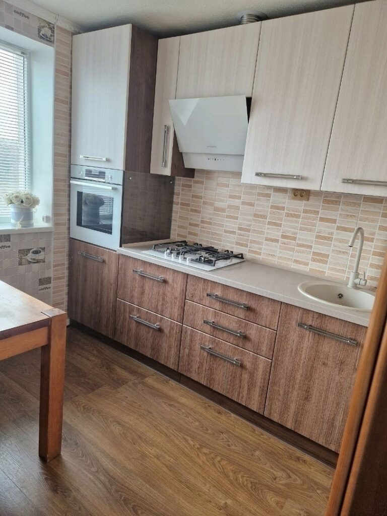 Фото №1079 Продаётся 1 комн. крупногабаритная кв-ра, ул. Фрунзе, р-н ПСБ
