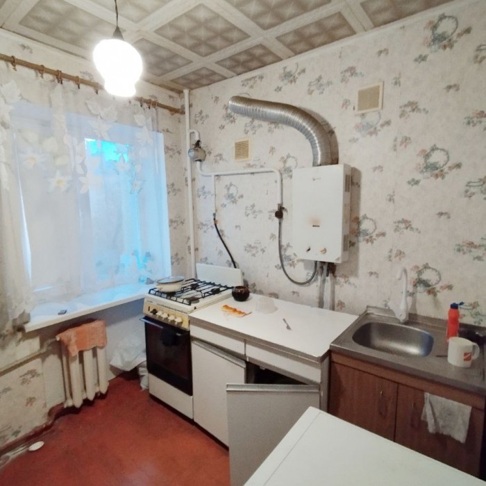 Фото Продам 2-х комнатную квартиру на кв. Луганский ( район Щербакова) д. 8